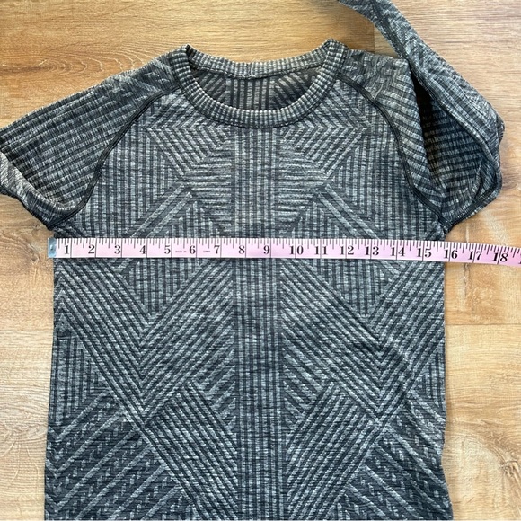 Lululemon Rest Less Pullover Long Sleeve Crew Neck Size 6 Heathered Black - Picture 7 of 8